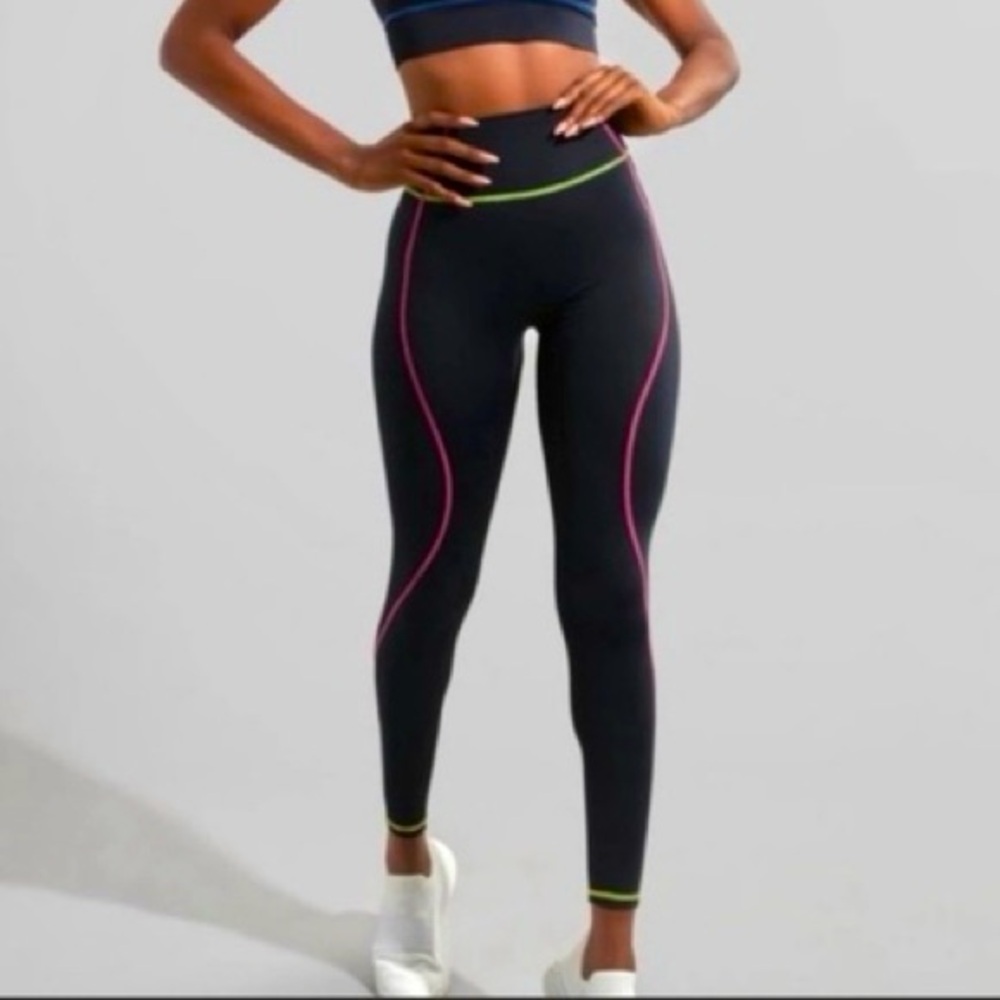 BuffBunny Loch Ness Leggings Multi Colour Onyx Rare Sold Out Size XS - Picture 2 of 4